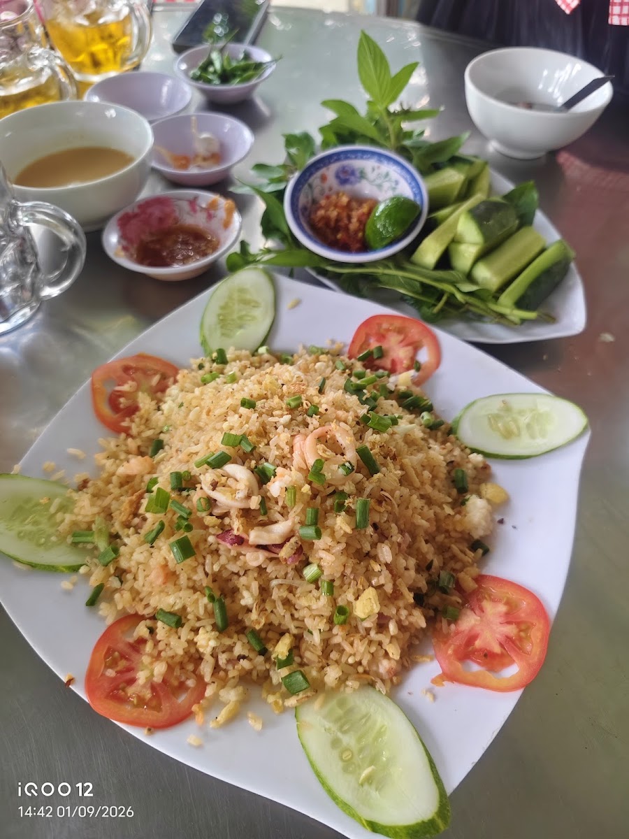 Cơm chiên thập cẩm